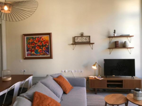 Cozy & bright apartment in downtown